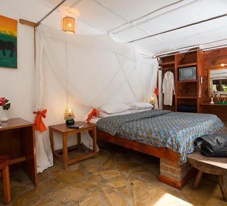 Outpost Lodge Arusha Pokoj fotografie
